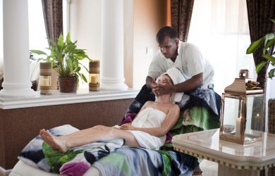 Ajurvédska masáž od dvoch masériek alebo párová masáž priamo zo Srí Lanky